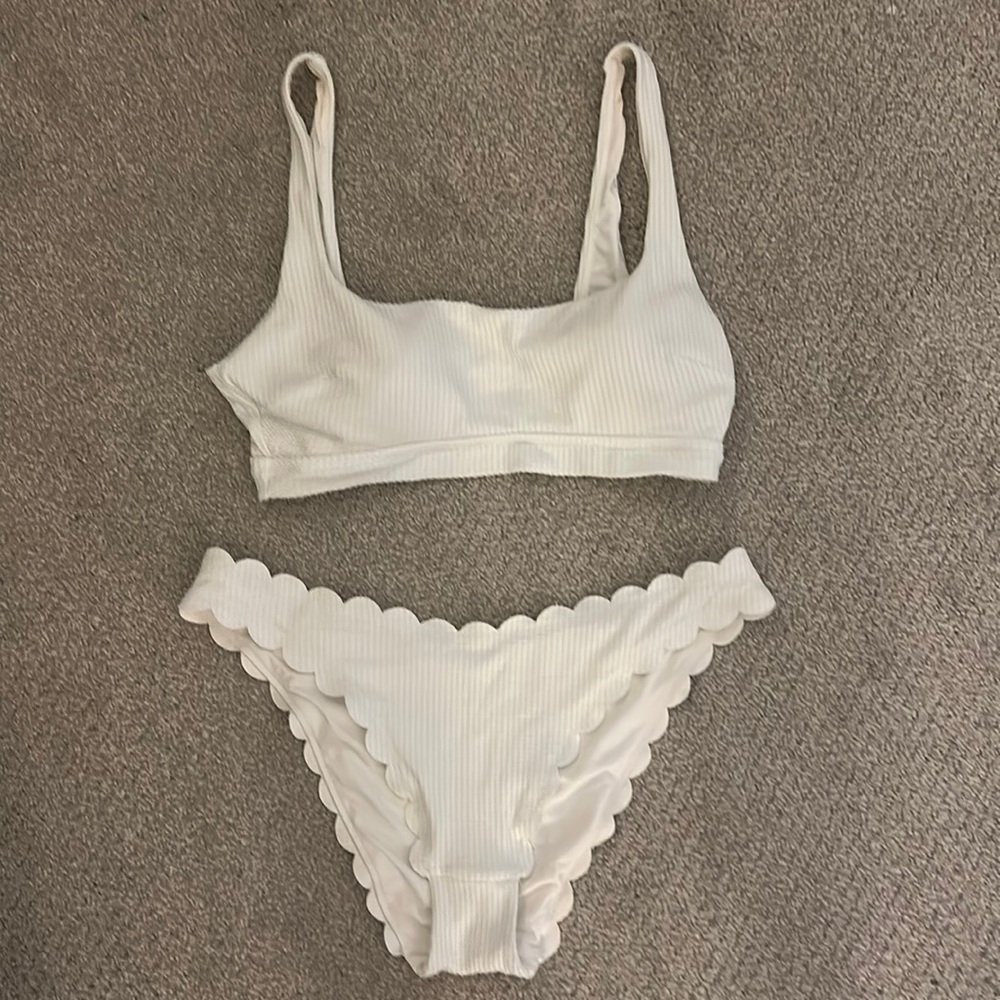 ⭐️BOGO⭐️ Aerie Scalloped Waffle Scoop Bikini Set